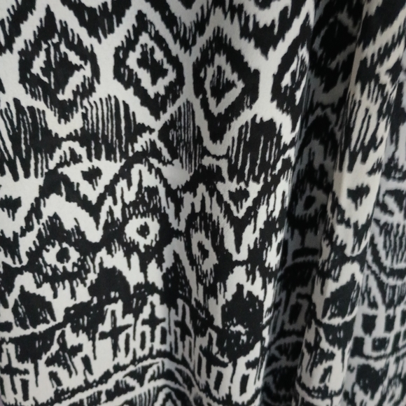 Shawl - Picture 2 of 3